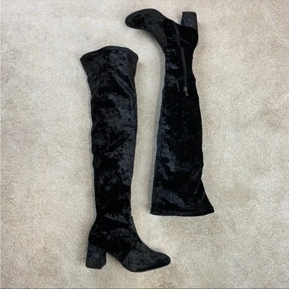 G.C. Shoes Bailey Velour Black Thigh Boots Size 9 - Picture 3 of 7